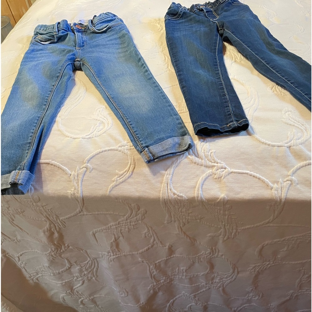 Lot of 2 pair of jeans